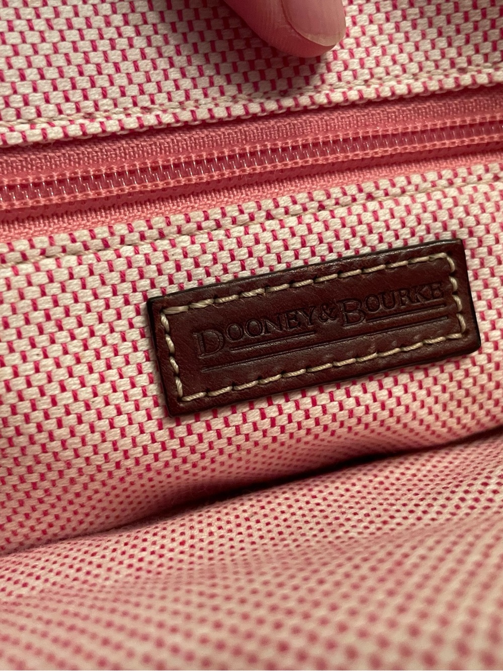 Dooney & Bourke Signature monogram satchel crossbody 🥳🥳❌❌ - Picture 9 of 12